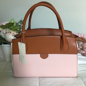 A New Day peach, white & brown purse 👜